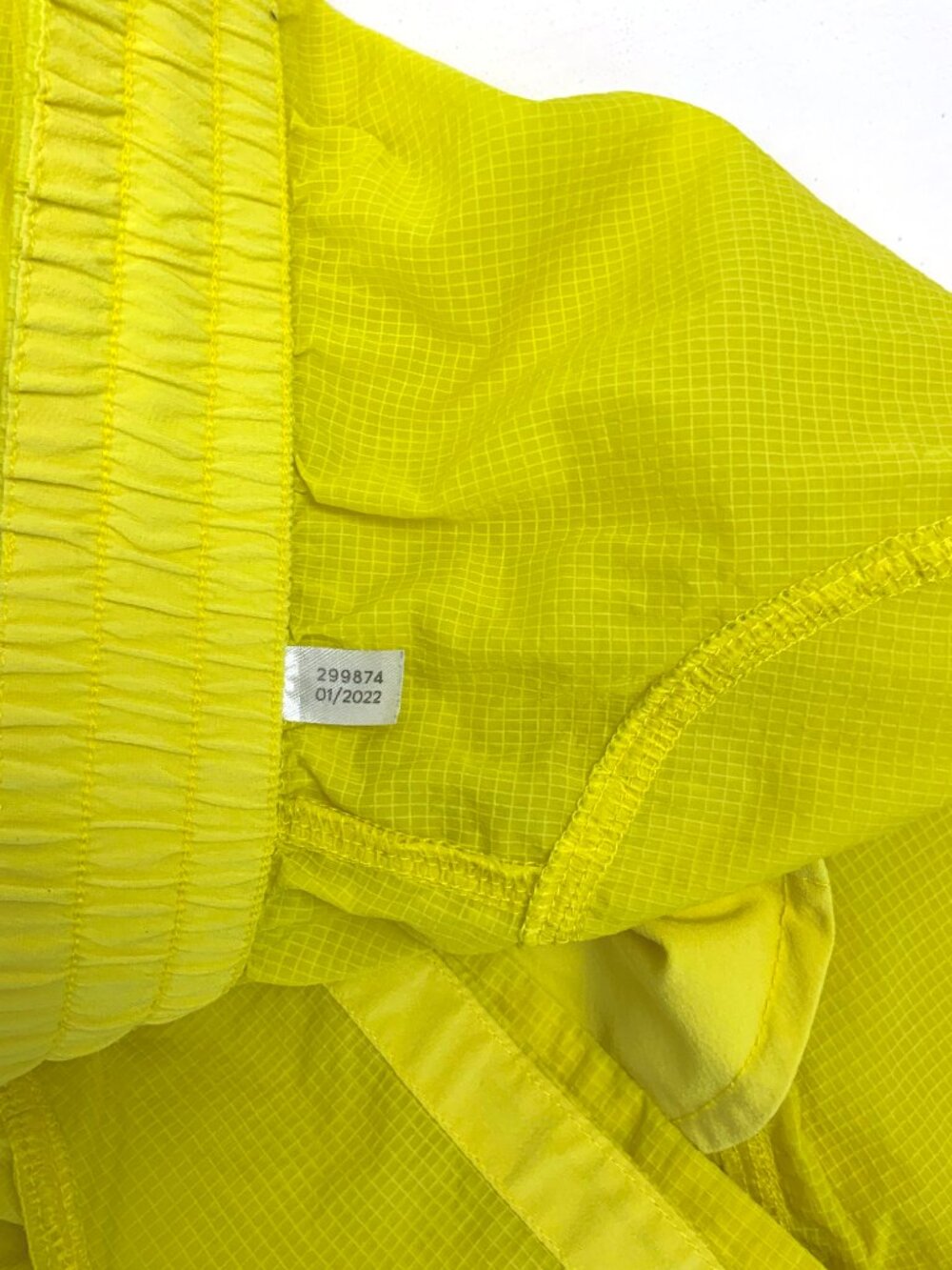 Outdoor Voices Yellow Windbreaker 3" Shorts Sz M - Picture 15 of 16